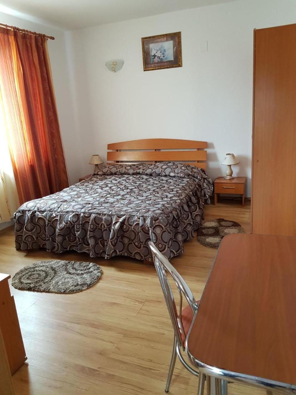 Hotel Floare De Colt Teius 外观 照片